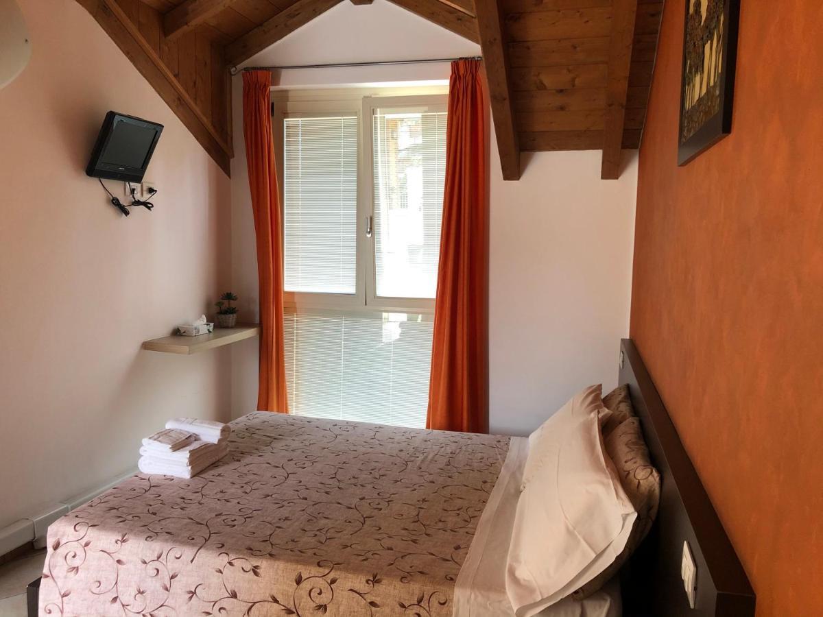 La Siesta Bed&Residence Cardano Al Campo Extérieur photo