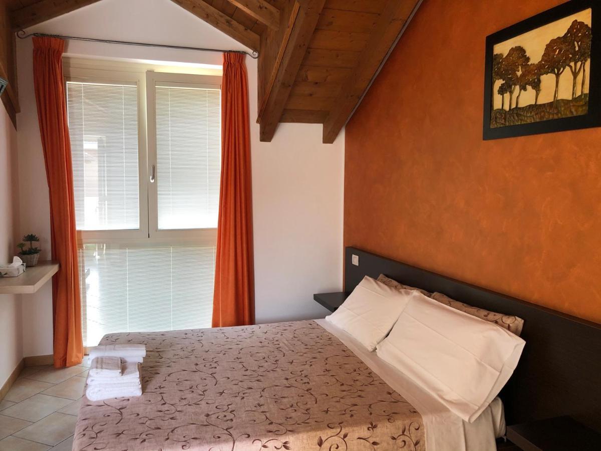 La Siesta Bed&Residence Cardano Al Campo Extérieur photo